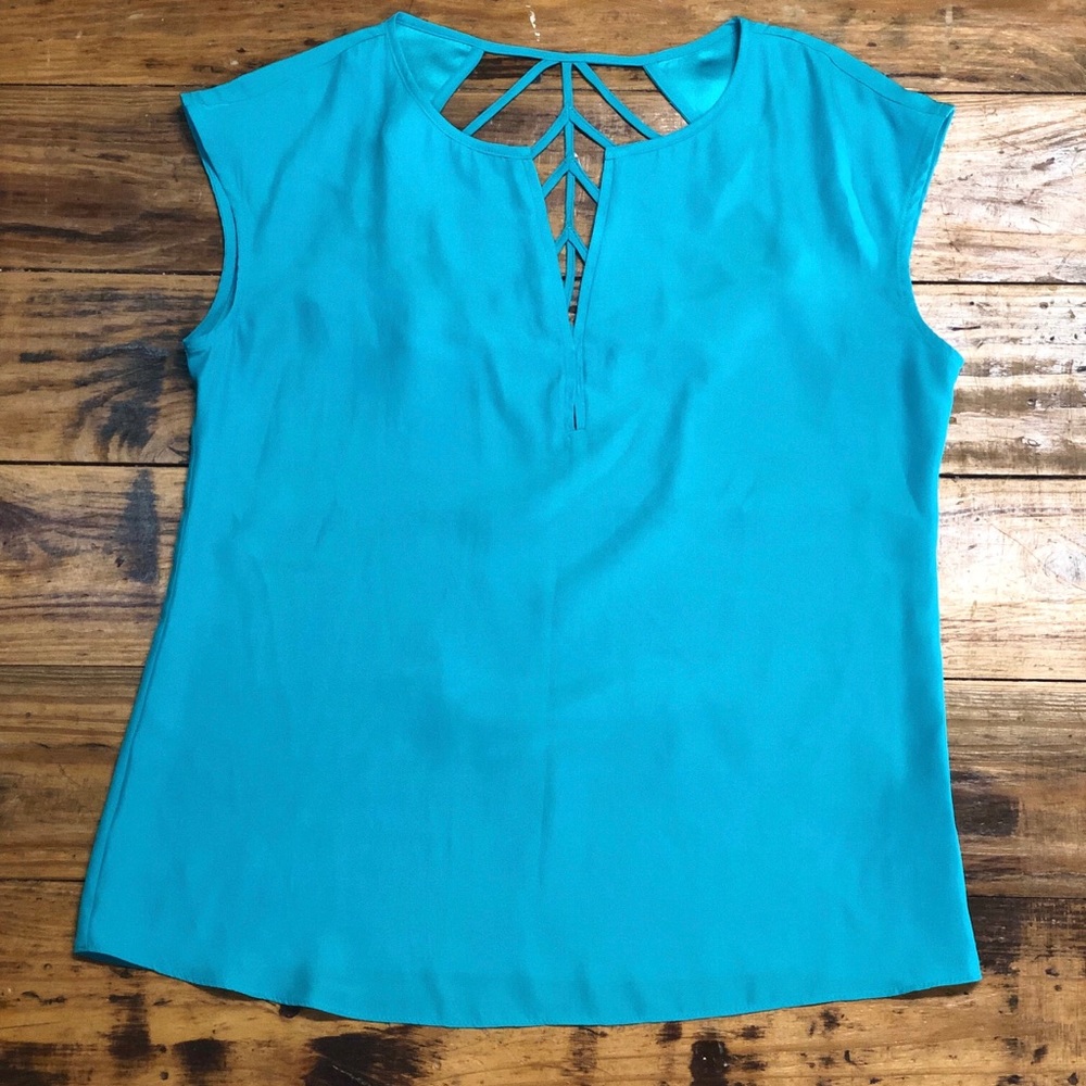 GORGEOUS~DESIGNER~ALICE&TRIXIE 100% SILK TOP~SMALL
